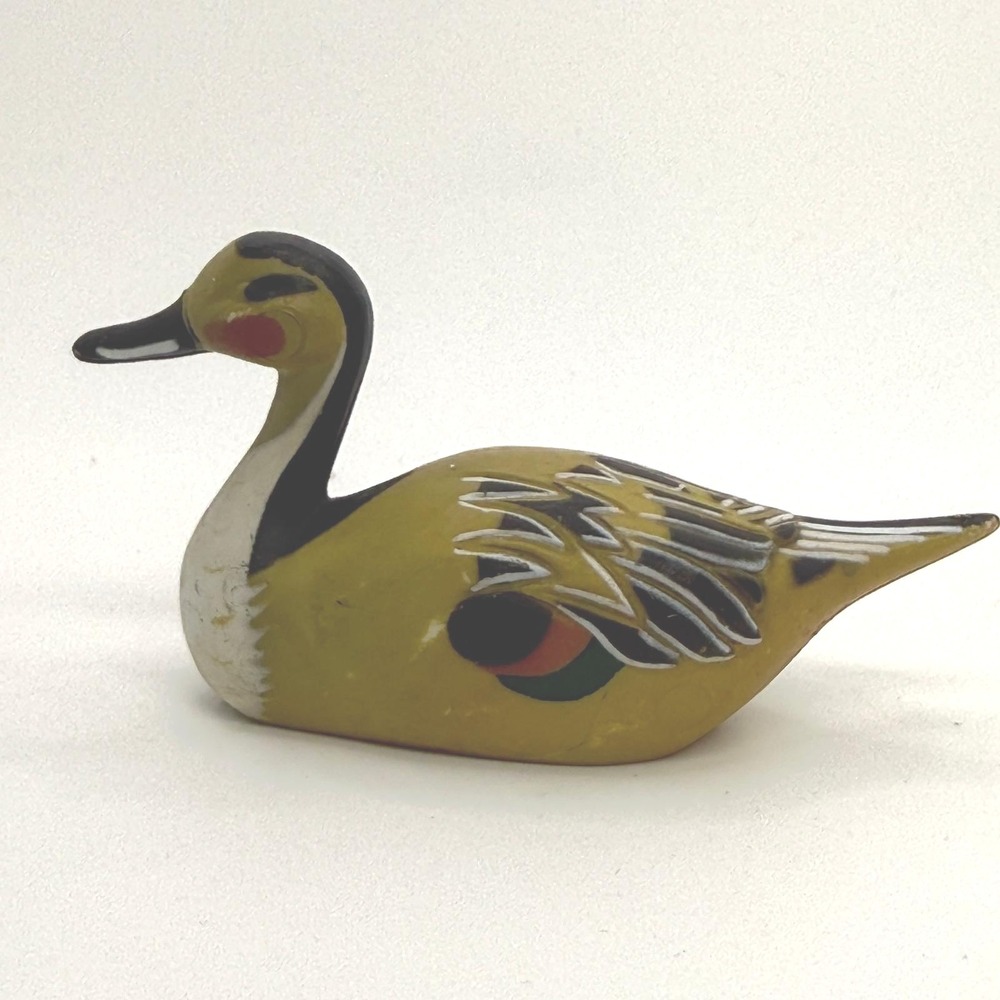 Unbranded Duck Figurine Small Yellow Hand Painted Vintage Good Folk Art Decor